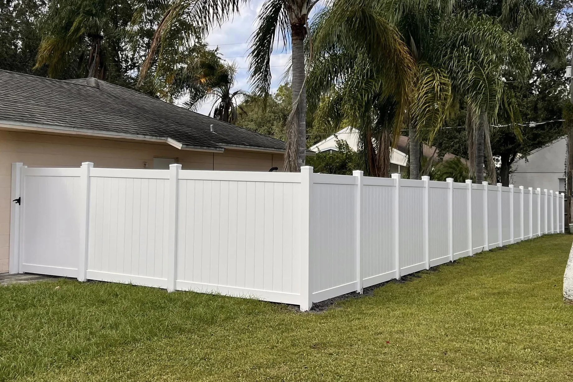 Orlando Residential Vinyl Fencing