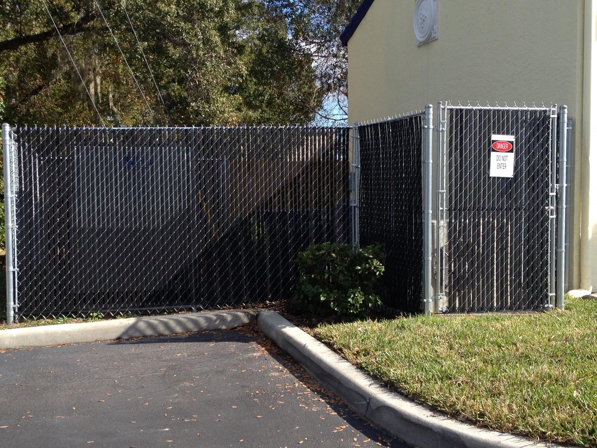 Slatted Chain Link Fence Installation Orlando Florida